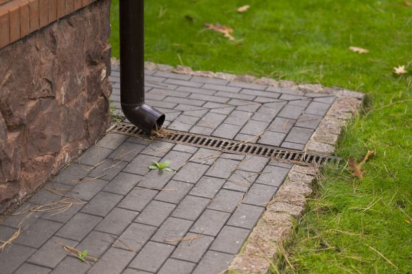 Gutter Drain Maintenance in Fort Myers